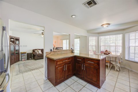 Casa en venta en Plantation, Florida, 4 dormitorios, 216.83 m2 № 2057333 - foto 15