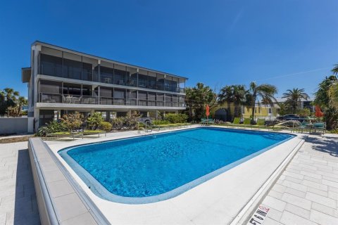 Condo in Holmes Beach, Florida, 2 bedrooms  № 1572070 - photo 2