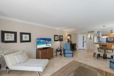 Condo in Holmes Beach, Florida, 2 bedrooms  № 1572070 - photo 20