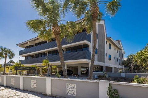 Condo in Holmes Beach, Florida, 2 bedrooms  № 1572070 - photo 4