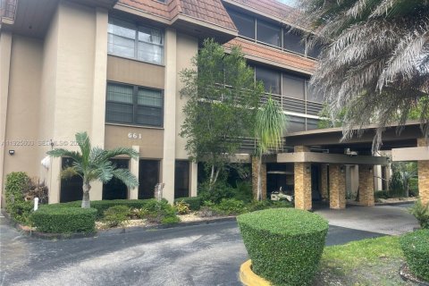 Condo in Miami, Florida, 2 bedrooms  № 2041321 - photo 4