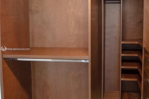 Снять в аренду кондоминиум в Майами, Флорида 2 спальни, 134.62м2, № 1987910 - фото 13