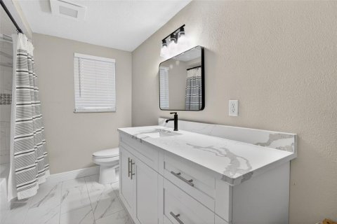 Villa ou maison à vendre à Tarpon Springs, Floride: 4 chambres, 183.11 m2 № 2142933 - photo 25