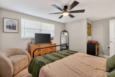 Villa ou maison à vendre à Tarpon Springs, Floride: 4 chambres, 183.11 m2 № 2142933 - photo 24