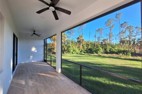 House in Rotonda, Florida 3 bedrooms, 161.46 sq.m. № 2096473 - photo 27
