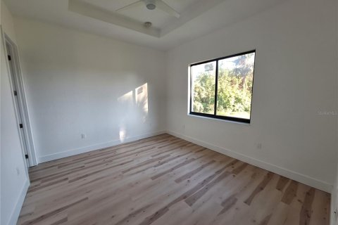House in Rotonda, Florida 3 bedrooms, 161.46 sq.m. № 2096473 - photo 11