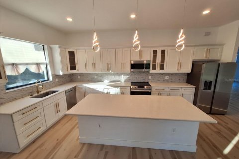 House in Rotonda, Florida 3 bedrooms, 161.46 sq.m. № 2096473 - photo 8