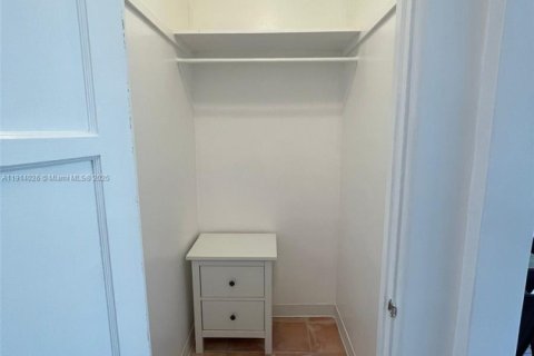 Immobilier commercial à louer à Miami Beach, Floride: 4 chambres, 237.74 m2 № 1969705 - photo 14