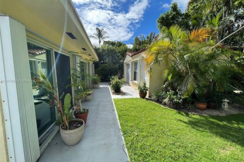 Immobilier commercial à louer à Miami Beach, Floride: 4 chambres, 237.74 m2 № 1969705 - photo 6