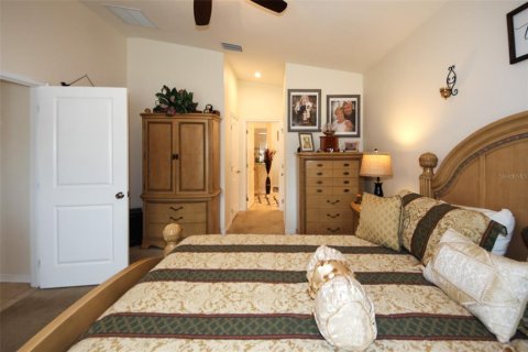 House in Spring Hill, Florida 4 bedrooms, 193.42 sq.m. № 2110768 - photo 19