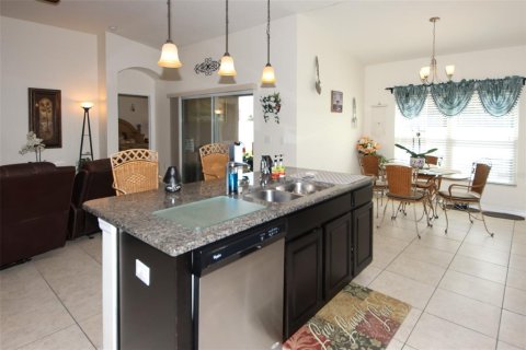 House in Spring Hill, Florida 4 bedrooms, 193.42 sq.m. № 2110768 - photo 11