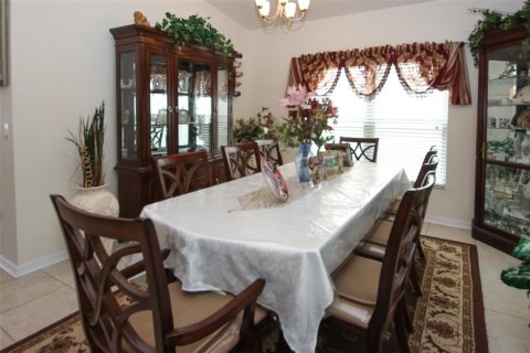 House in Spring Hill, Florida 4 bedrooms, 193.42 sq.m. № 2110768 - photo 15