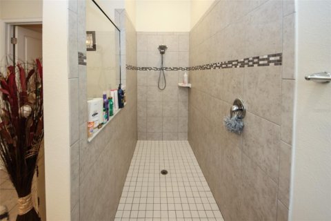 House in Spring Hill, Florida 4 bedrooms, 193.42 sq.m. № 2110768 - photo 24