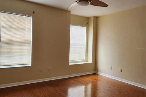Adosado en alquiler en Tampa, Florida, 2 dormitorios, 120.03 m2 № 1905524 - foto 10