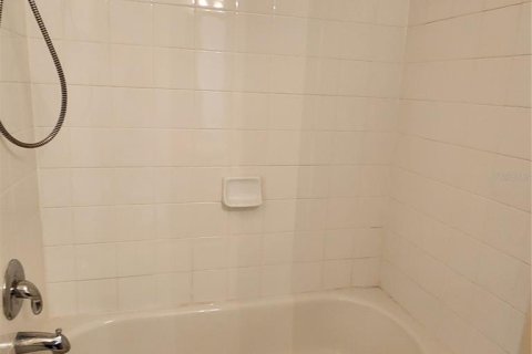 Adosado en alquiler en Tampa, Florida, 2 dormitorios, 120.03 m2 № 1905524 - foto 12