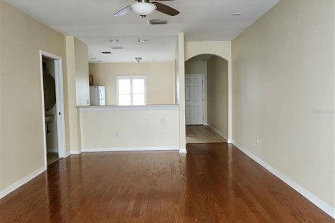 Adosado en alquiler en Tampa, Florida, 2 dormitorios, 120.03 m2 № 1905524 - foto 2