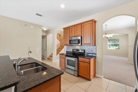 House in Davenport, Florida 5 bedrooms, 291.71 sq.m. № 1917840 - photo 16