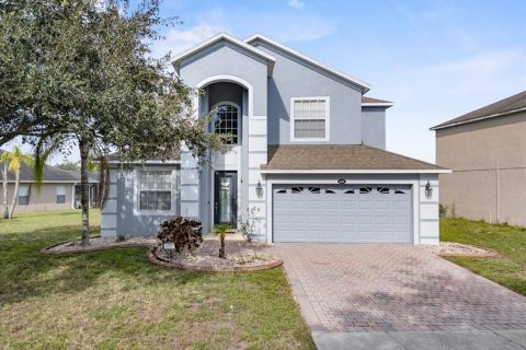 House in Davenport, Florida 5 bedrooms, 291.71 sq.m. № 1917840 - photo 1