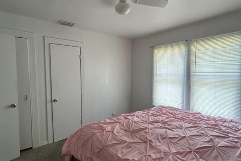 House in Eaton Park, Florida 4 bedrooms, 90.02 sq.m. № 1916857 - photo 10