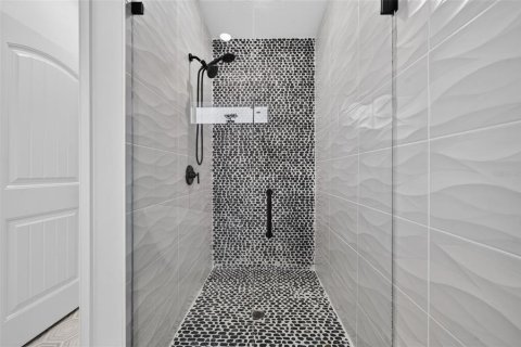 Casa en venta en Poinciana, Florida, 4 dormitorios, 158.86 m2 № 2277392 - foto 25