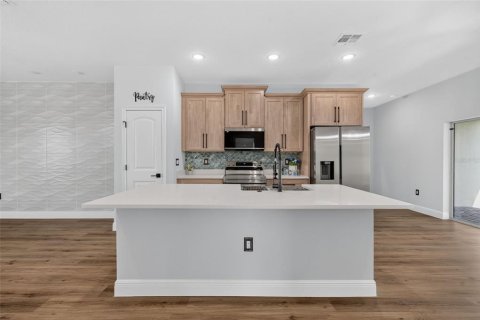 Casa en venta en Poinciana, Florida, 4 dormitorios, 158.86 m2 № 2277392 - foto 9