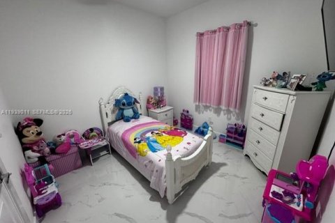 Casa en venta en Lehigh Acres, Florida, 3 dormitorios № 2053726 - foto 7