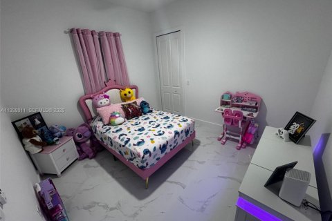 Casa en venta en Lehigh Acres, Florida, 3 dormitorios № 2053726 - foto 9