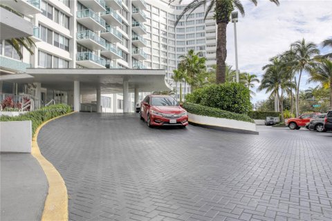 Condominio en alquiler en Miami Beach, Florida, 57.51 m2 № 1920614 - foto 30