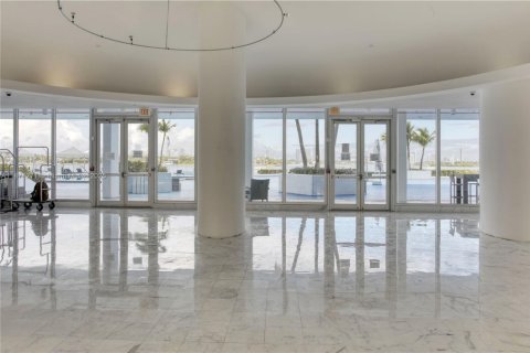 Condominio en alquiler en Miami Beach, Florida, 57.51 m2 № 1920614 - foto 9
