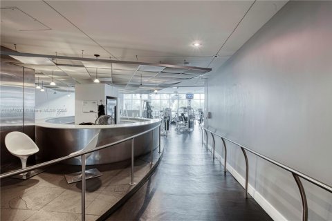 Condominio en alquiler en Miami Beach, Florida, 57.51 m2 № 1920614 - foto 21