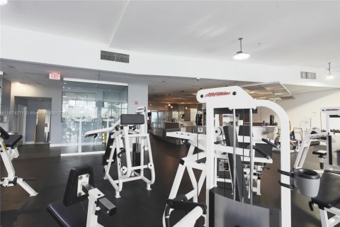 Condominio en alquiler en Miami Beach, Florida, 57.51 m2 № 1920614 - foto 26