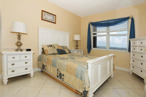 Купить кондоминиум в Лодердейл-бай-те-Си, Флорида 1 спальня, 78.04м2, № 1936691 - фото 9