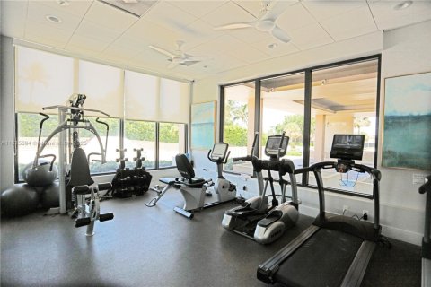 Купить кондоминиум в Лодердейл-бай-те-Си, Флорида 1 спальня, 78.04м2, № 1936691 - фото 16