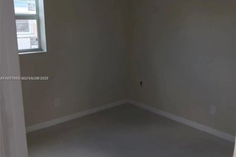 Villa ou maison à louer à Lauderhill, Floride: 3 chambres, 88.16 m2 № 1995521 - photo 5