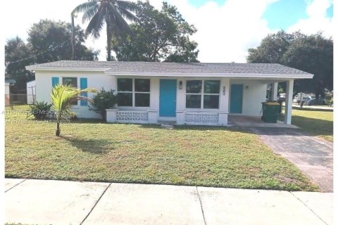 Villa ou maison à Lauderhill, Floride 3 chambres, 88.16 m2 № 1995521