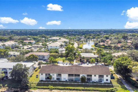 Condo in Coral Springs, Florida, 2 bedrooms № 1974821 - photo 16