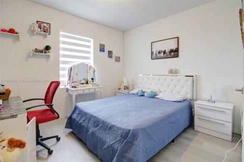 Casa en venta en Homestead, Florida, 4 dormitorios, 169.64 m2 № 2054469 - foto 16