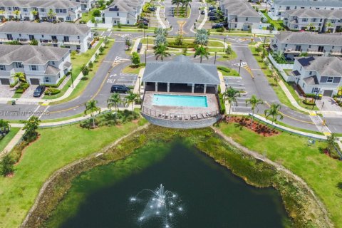 Casa en venta en Homestead, Florida, 4 dormitorios, 169.64 m2 № 2054469 - foto 25