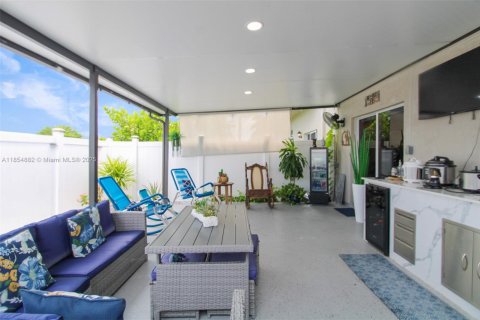 Casa en venta en Homestead, Florida, 4 dormitorios, 169.64 m2 № 2054469 - foto 18