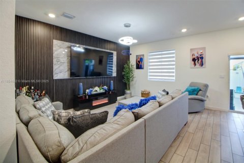 Casa en venta en Homestead, Florida, 4 dormitorios, 169.64 m2 № 2054469 - foto 11