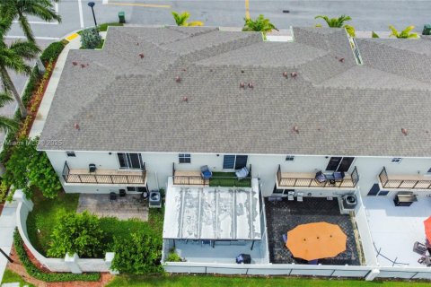 Casa en venta en Homestead, Florida, 4 dormitorios, 169.64 m2 № 2054469 - foto 20