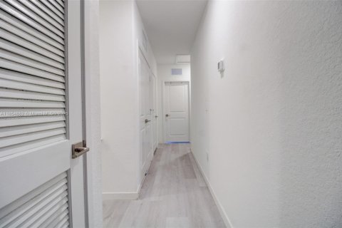 Casa en venta en Homestead, Florida, 4 dormitorios, 169.64 m2 № 2054469 - foto 15