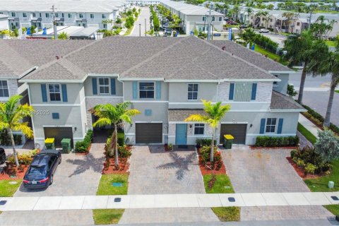 Casa en venta en Homestead, Florida, 4 dormitorios, 169.64 m2 № 2054469 - foto 21