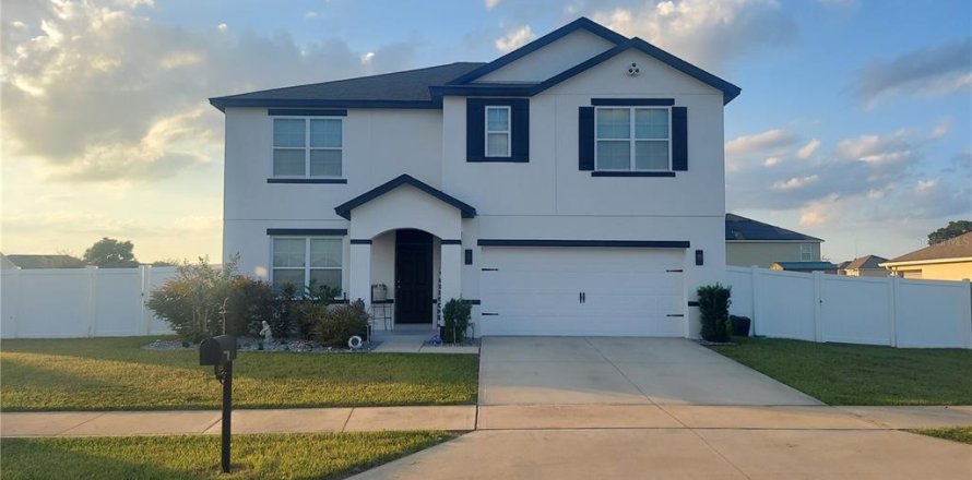 Villa ou maison à Ocala, Floride 5 chambres, 247.21 m2 № 2299209