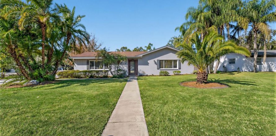 Casa en Lakeland, Florida 4 dormitorios, 236.25 m2 № 2209764