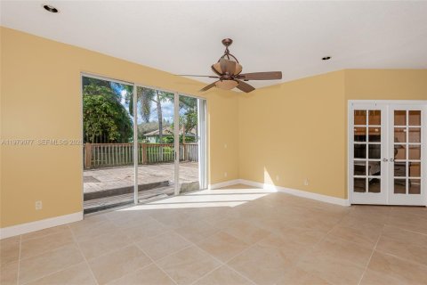 Casa en venta en Davie, Florida, 4 dormitorios, 171.22 m2 № 2044746 - foto 5