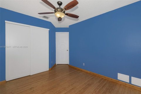 Casa en venta en Davie, Florida, 4 dormitorios, 171.22 m2 № 2044746 - foto 30