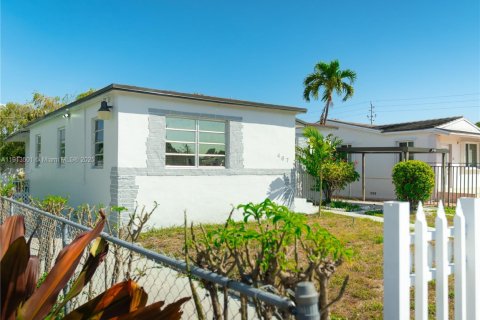 Casa en alquiler en Hialeah, Florida, 3 dormitorios, 190.17 m2 № 1974159 - foto 3
