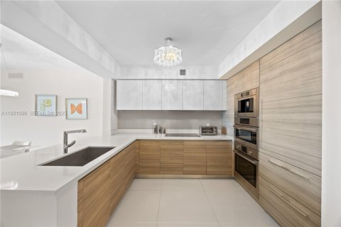 Снять в аренду кондоминиум в Санни-Айлс-Бич, Флорида 2 спальни, 141.58м2, № 1989781 - фото 8