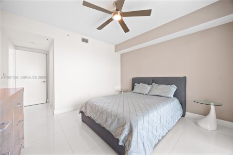 Снять в аренду кондоминиум в Санни-Айлс-Бич, Флорида 2 спальни, 141.58м2, № 1989781 - фото 17